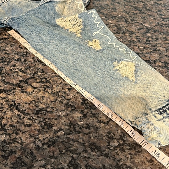 Jella c denim distressed stonewashed jean jacket NWT M - Picture 12 of 12